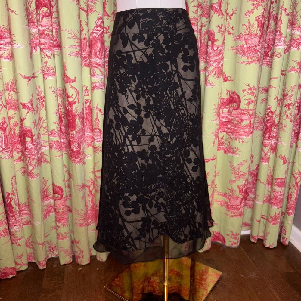 Tweeds 100%Silk Lace/A Line/Black/100% Cotton Lining/Size 14/Midi/Timeless